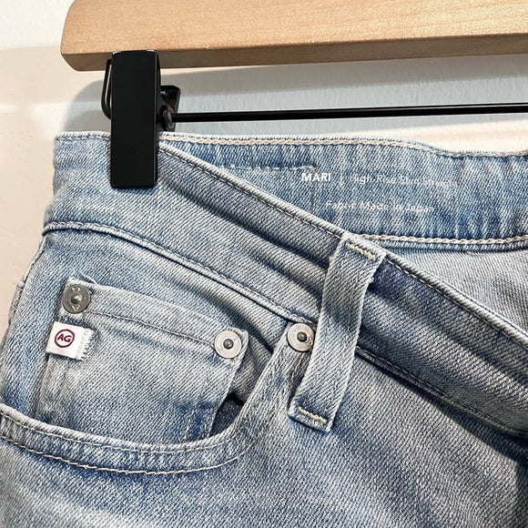 High Rise Slim Straight Jeans