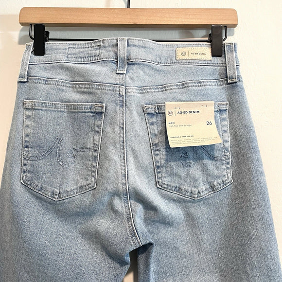 High Rise Slim Straight Jeans